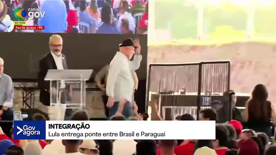 Lula se irrita com falha em microfone e interrompe discurso | Estadão ...